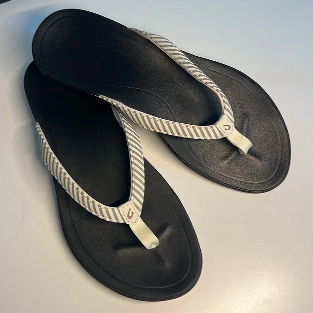 OLUKAI Ho’opio Bone / Stripe Women’s Size 7 - Picture 3 of 16
